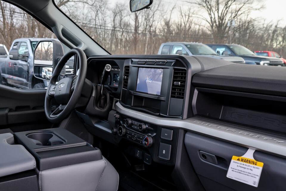 Used 2024 Ford F350 XL w/ XL Chrome Package RWD image 10