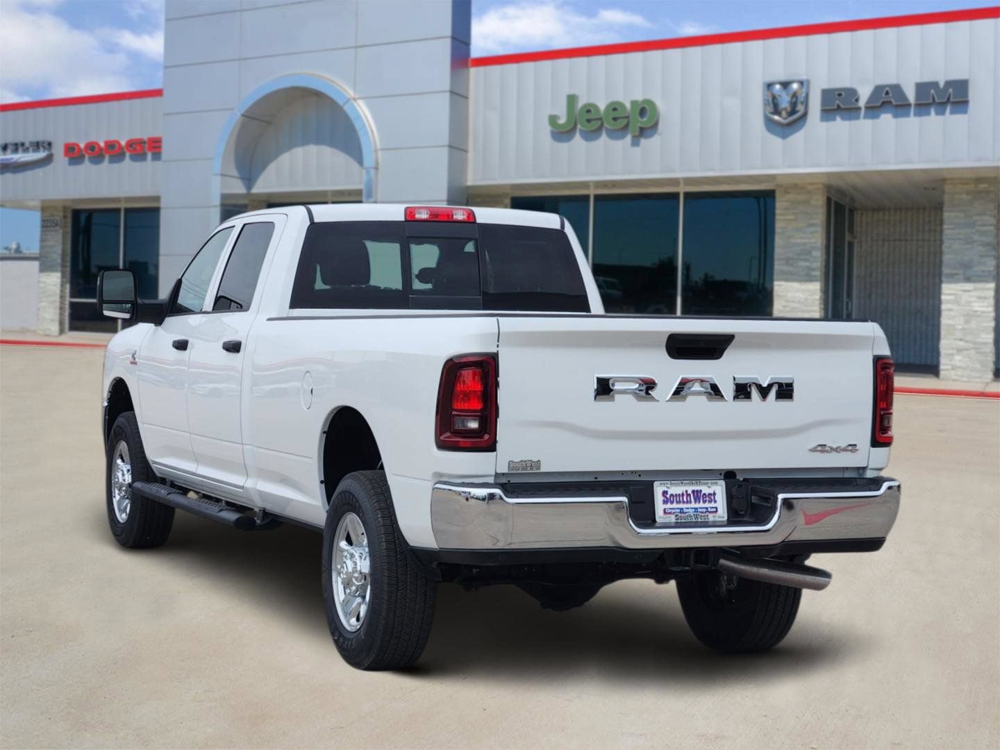 New 2026 RAM 2500 Tradesman AWD/4WD image 4