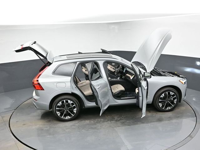 New 2026 Volvo XC60 B5 Plus w/ Protection Package Premier image 41