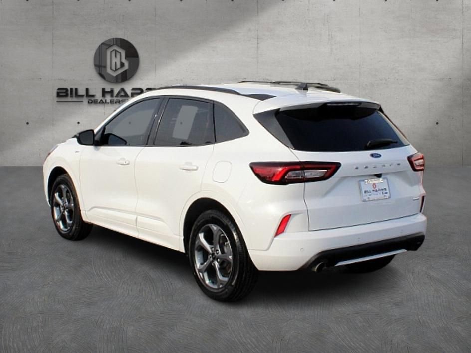 Used 2024 Ford Escape ST-Line w/ Tech Pack #1 image 5