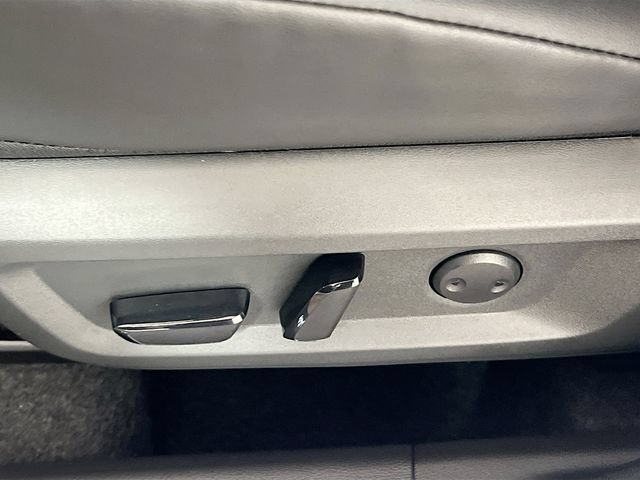 Used 2026 Nissan Rogue Dark Armor FWD image 17