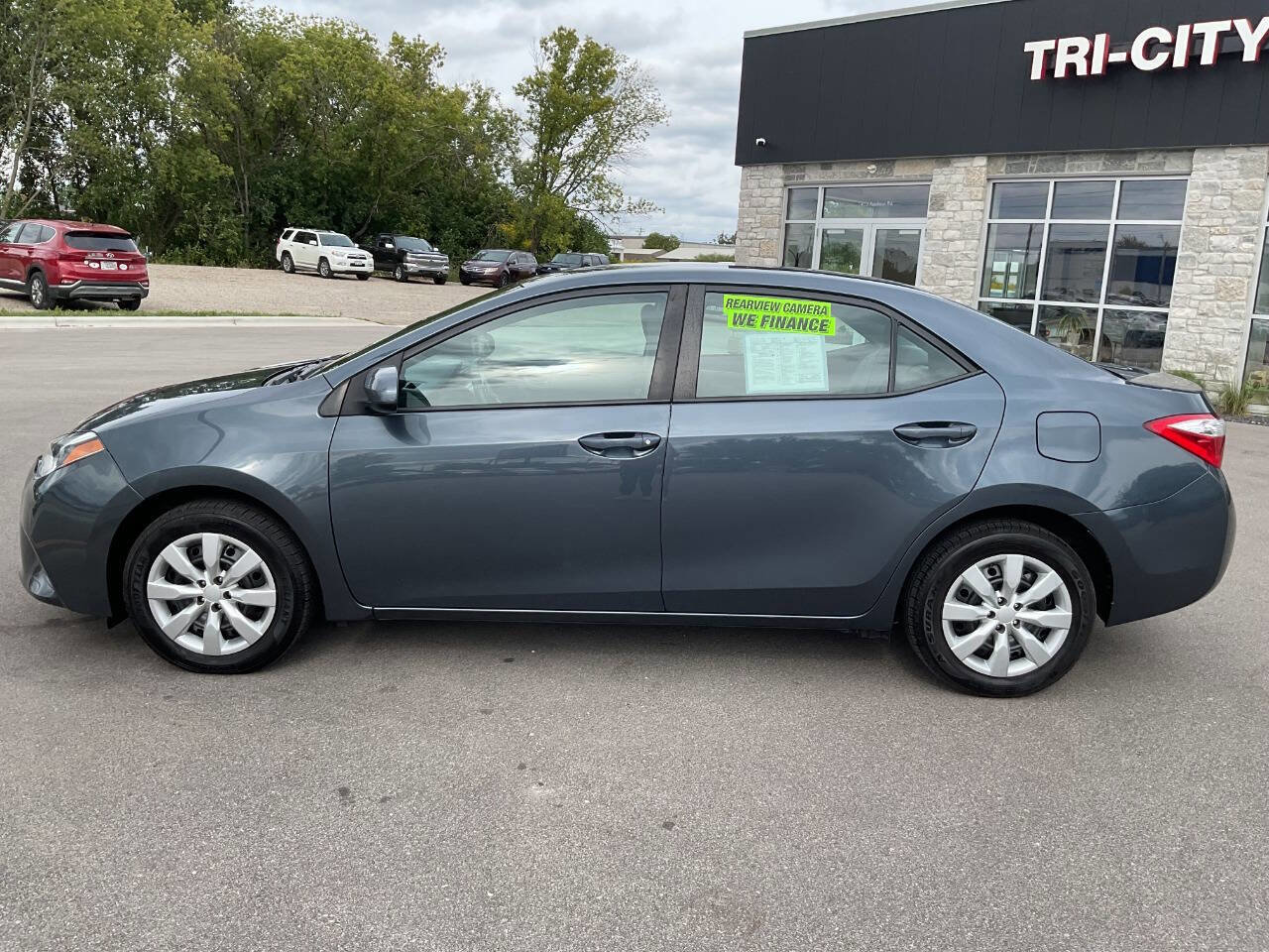 Used 2016 Toyota Corolla LE image 3