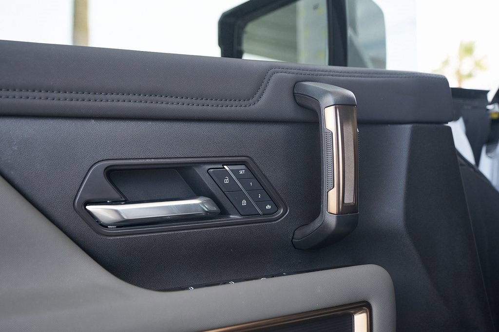 Used 2025 GMC Hummer EV 3X image 22