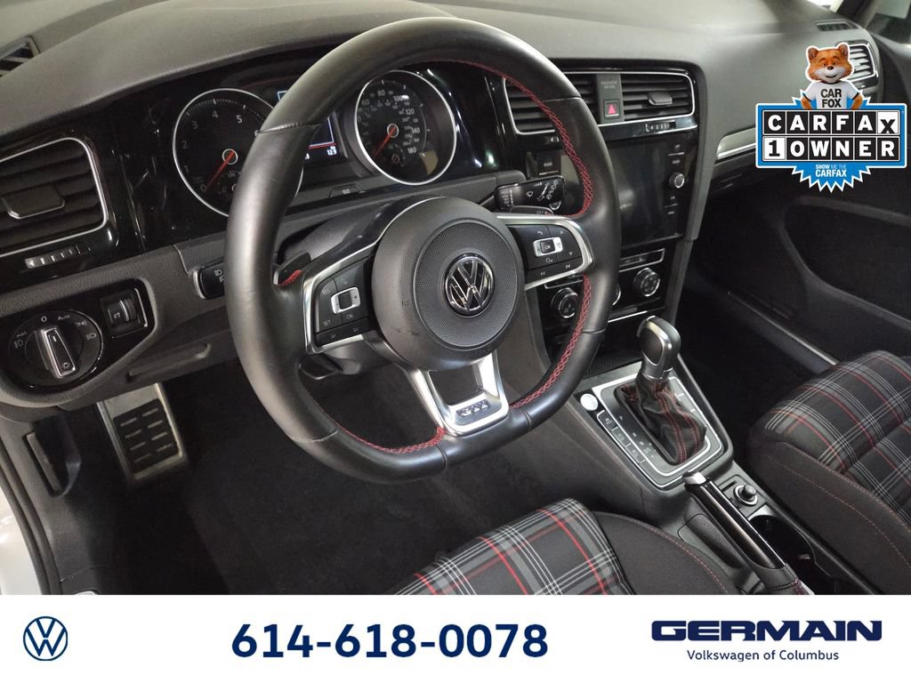 Used 2018 Volkswagen GTI SE FWD image 20