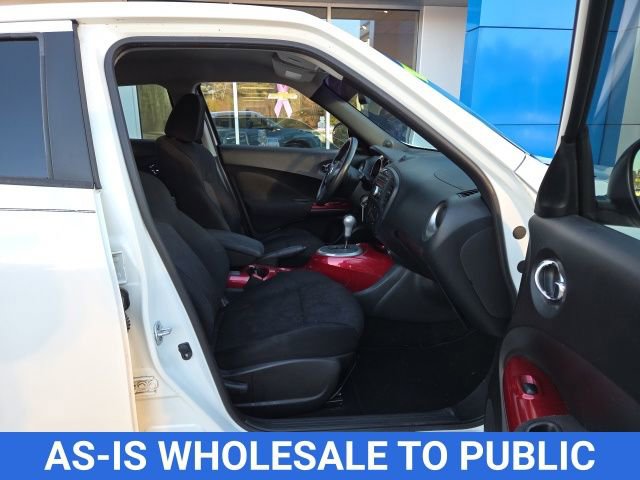 Used 2014 Nissan Juke S image 32