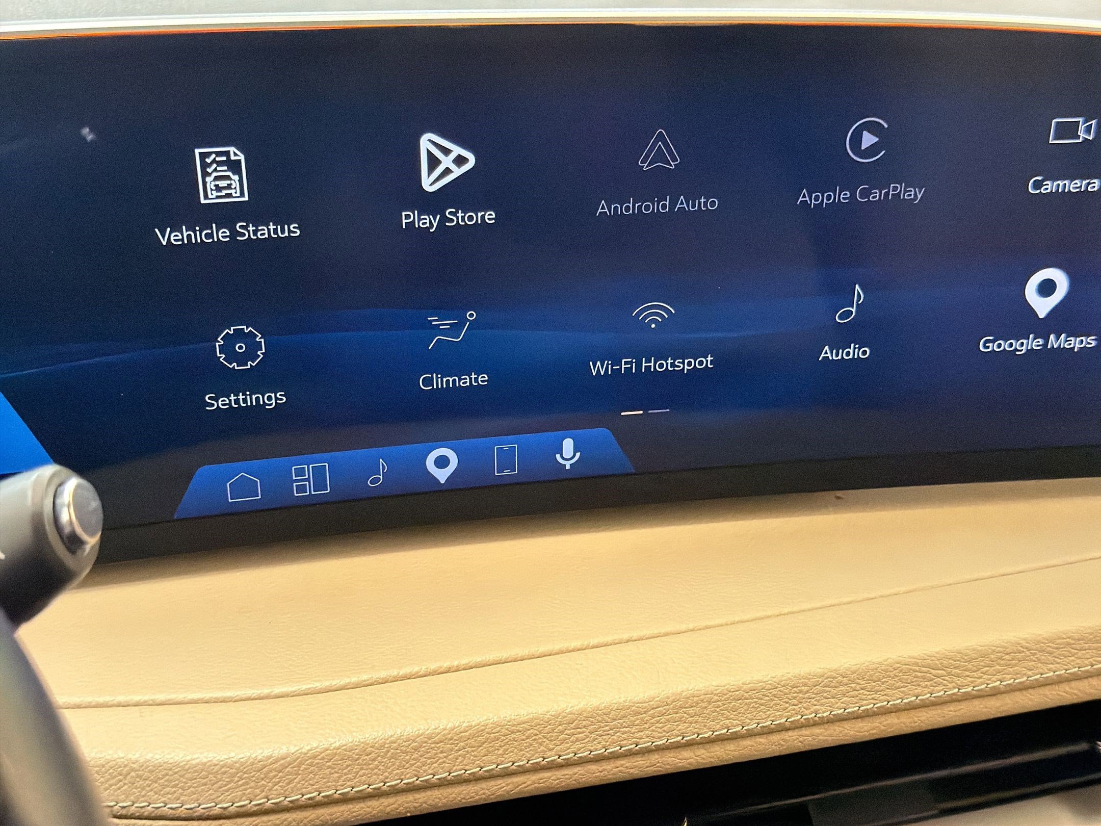 Used 2025 Cadillac XT4 Premium Luxury FWD image 24