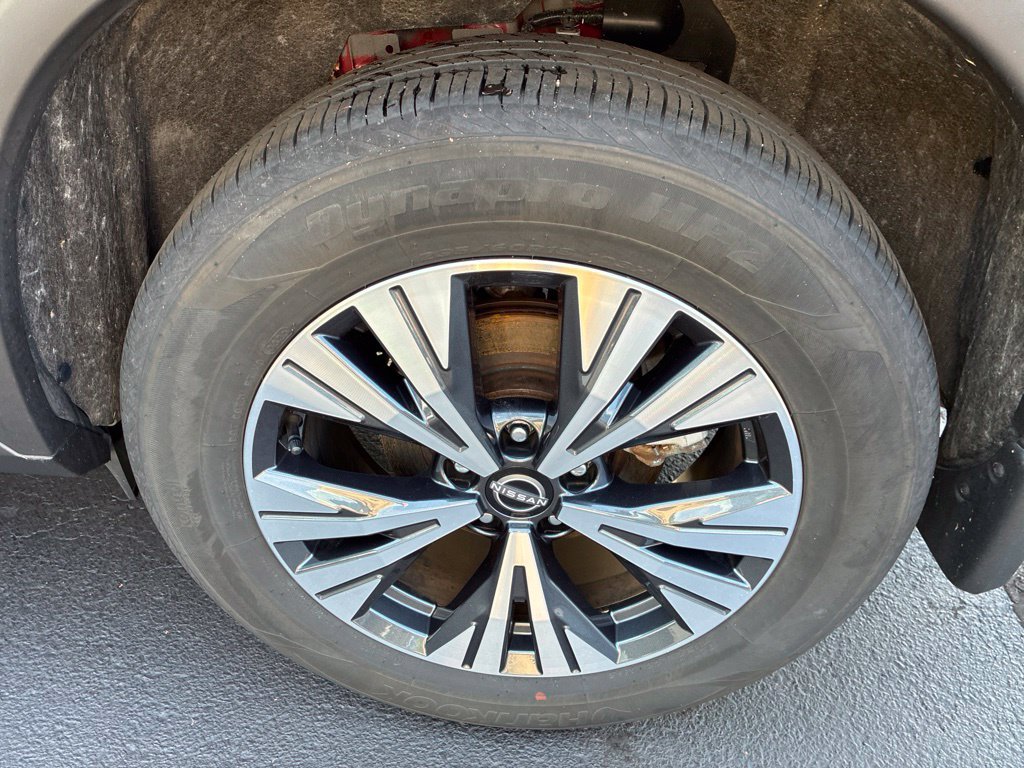 Certified 2023 Nissan Rogue SV AWD/4WD image 11