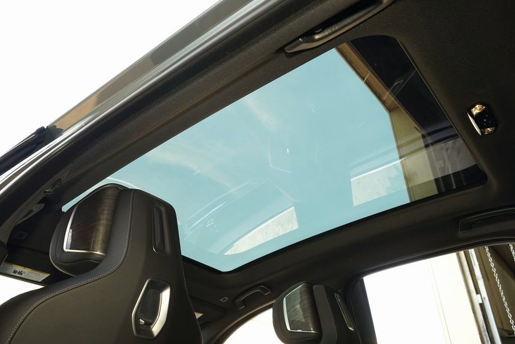 Used 2024 BMW 740i w/ Premium Package image 20