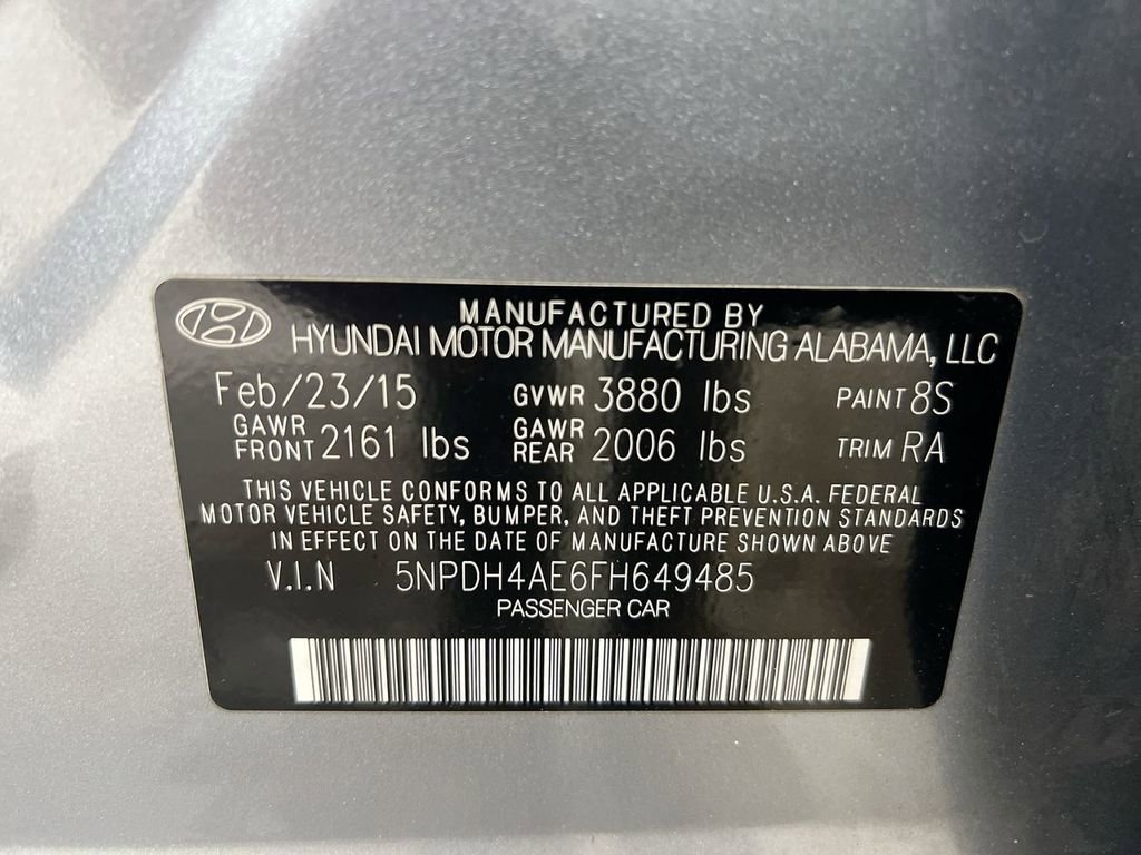 Used 2015 Hyundai Elantra SE FWD image 25