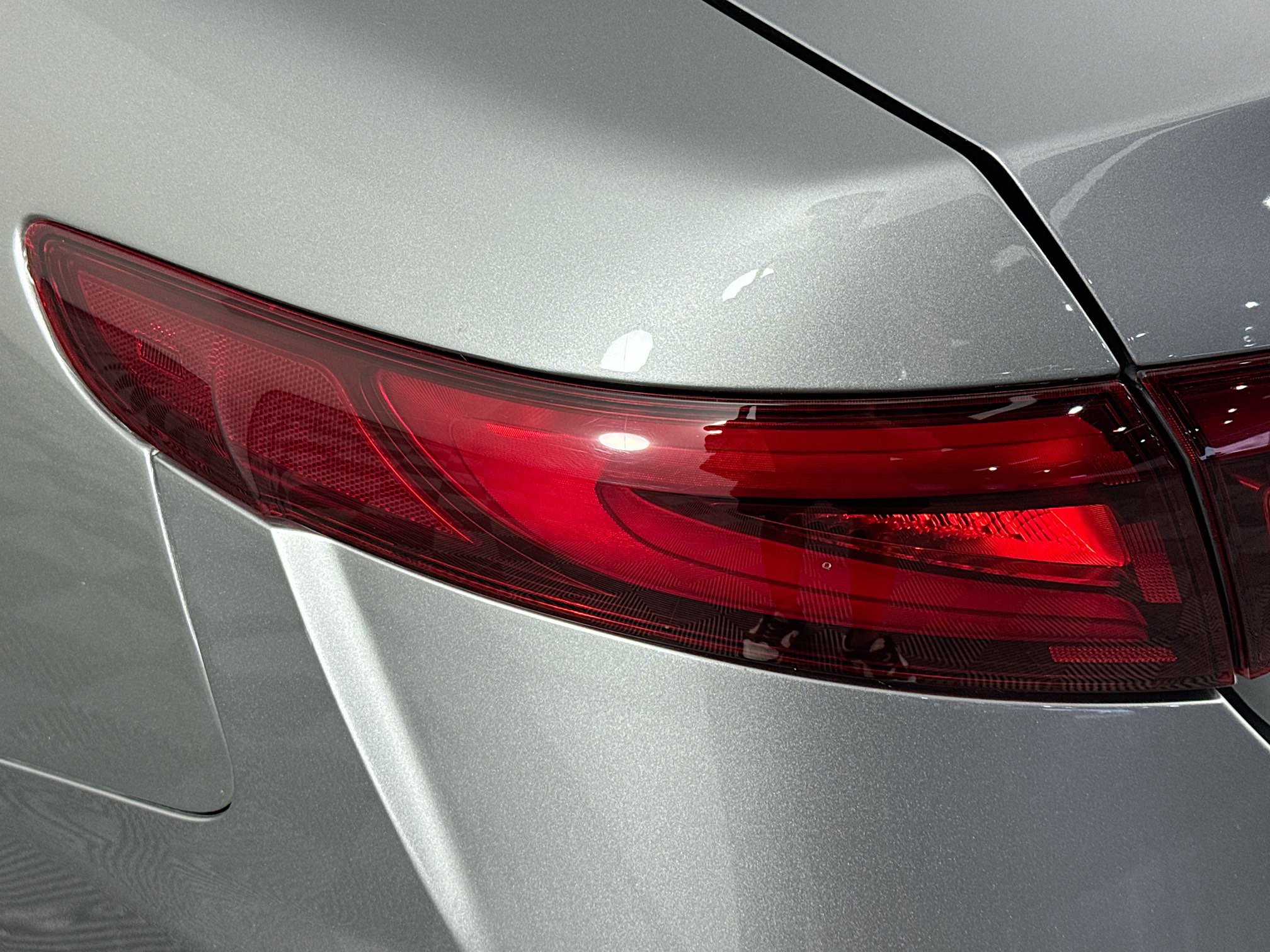 Used 2019 Alfa Romeo Giulia Ti image 35