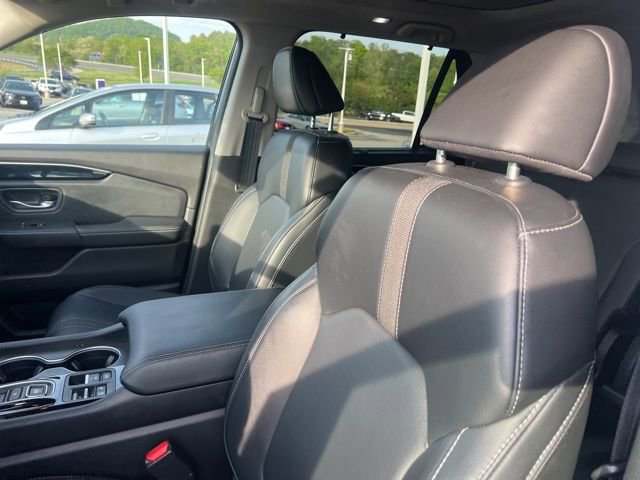 Used 2024 Honda Pilot Touring image 10