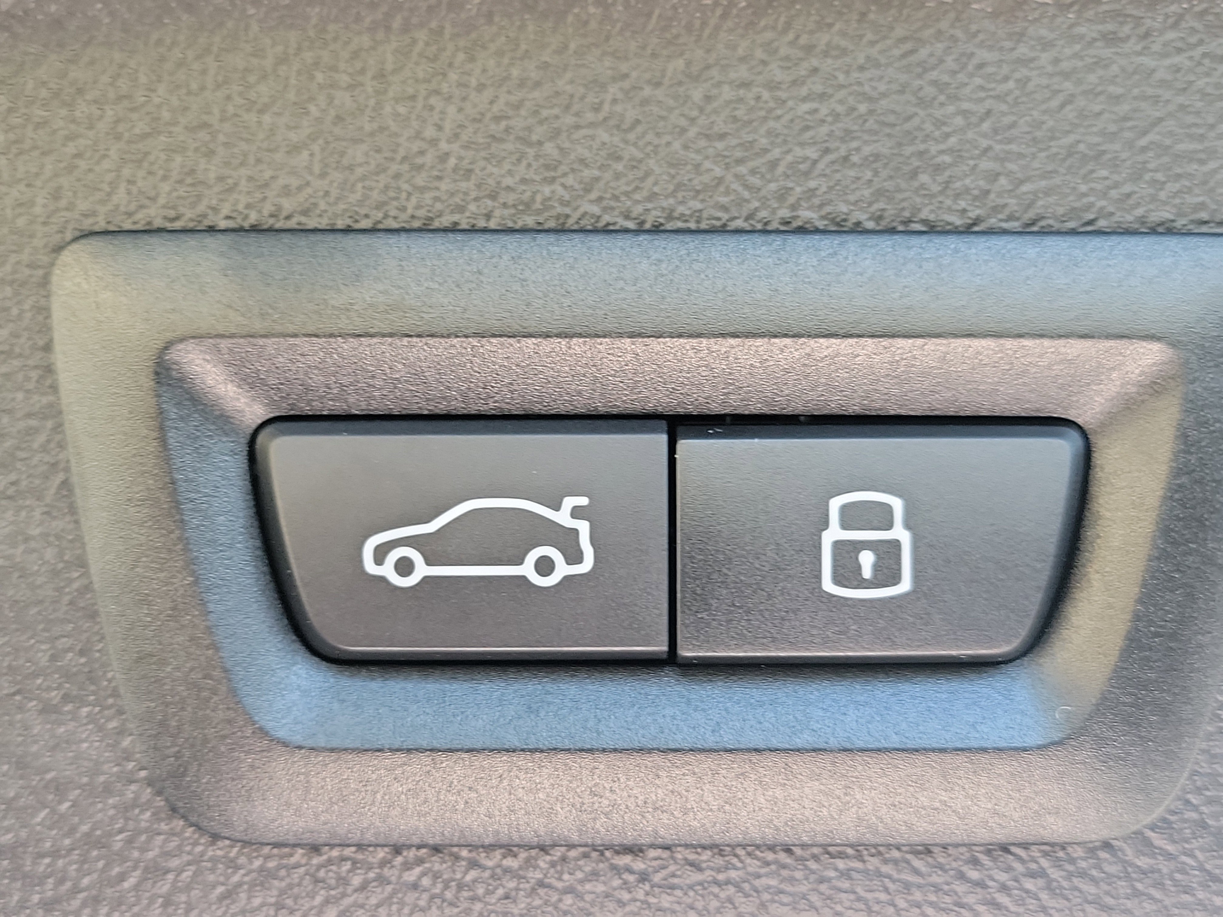 New 2026 BMW X5 xDrive40i w/ Climate Comfort Package image 8