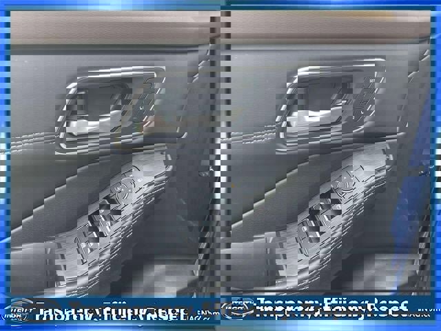 Used 2023 Nissan Rogue Platinum AWD/4WD image 17