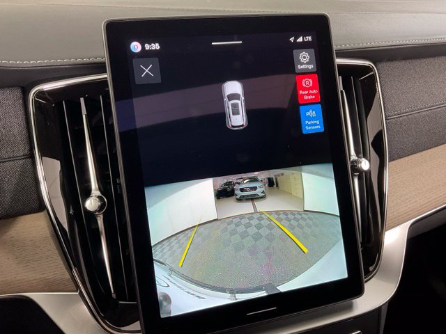 New 2026 Volvo XC90 B5 Core AWD/4WD image 10