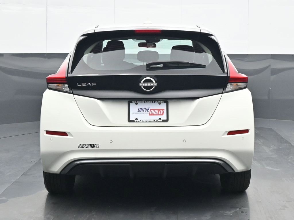 Used 2023 Nissan Leaf S image 5