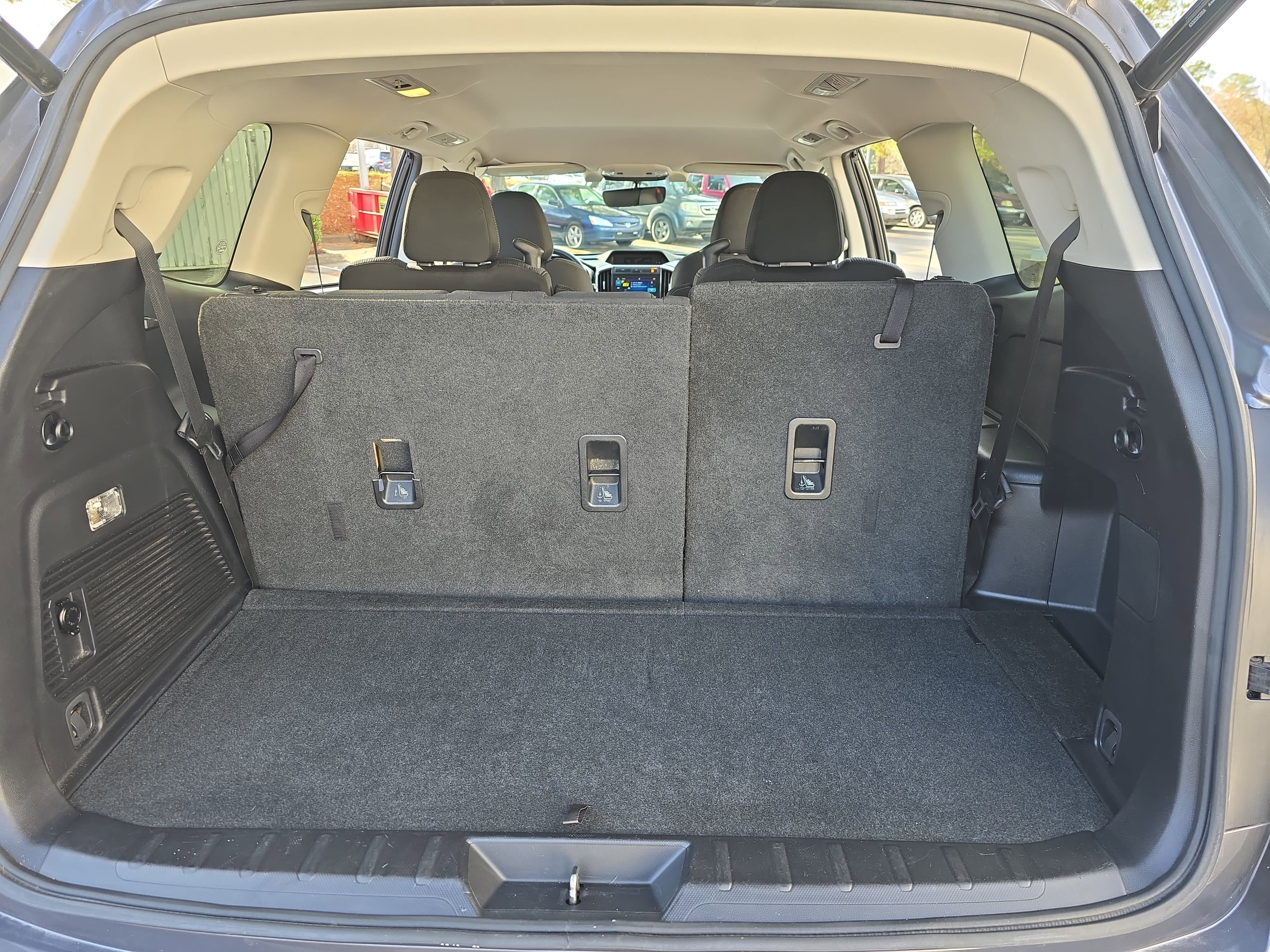 Used 2020 Subaru Ascent Premium w/ Convenience Package image 14