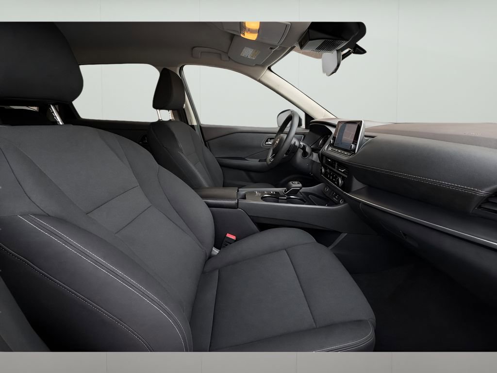 Used 2023 Nissan Rogue S image 18