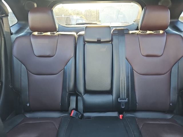 Used 2020 Ford Edge Titanium w/ Equipment Group 301A image 25