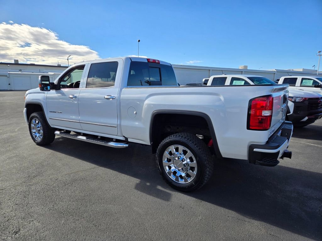 Used 2019 GMC Sierra 2500 Denali w/ Duramax Plus Package image 4