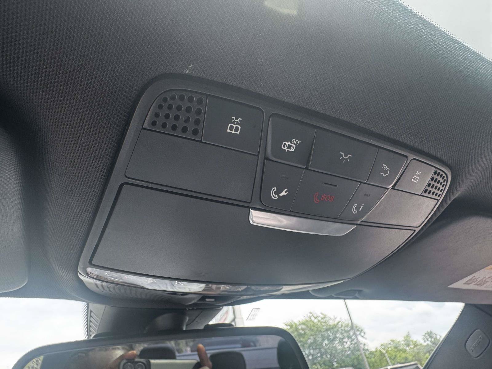 Used 2015 Mercedes-Benz C 300 4MATIC Sedan image 33