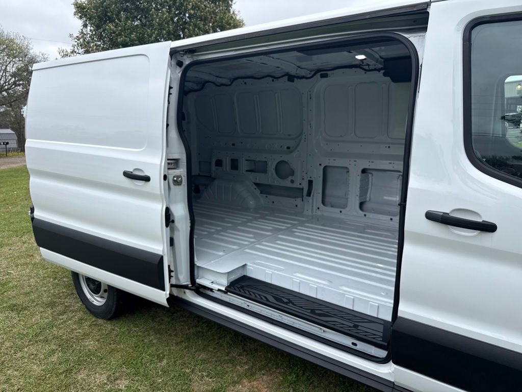 Used 2024 Ford Transit 150 Base image 26