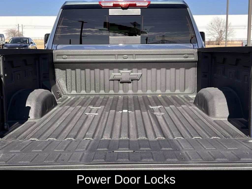 Used 2025 Chevrolet Silverado 2500 LTZ w/ LTZ Convenience Package image 35