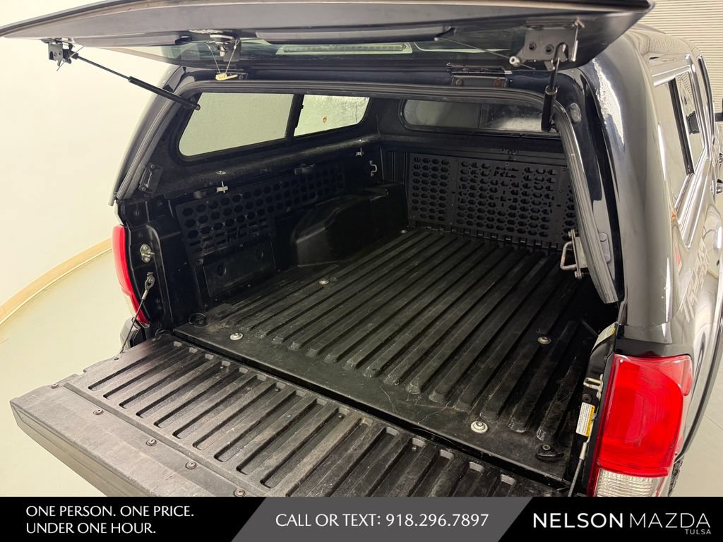 Used 2016 Toyota Tacoma TRD Sport w/ Towing Package AWD/4WD image 20