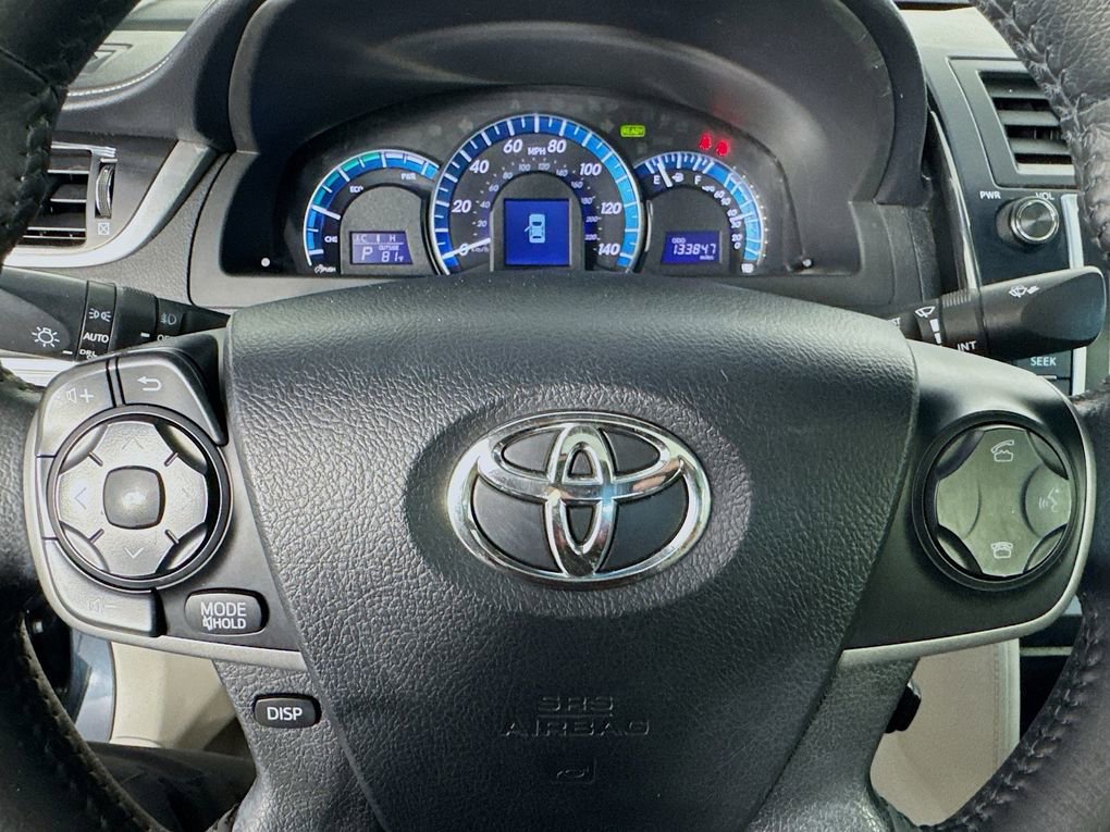 Used 2012 Toyota Camry XLE w/ Leather Pkg image 16