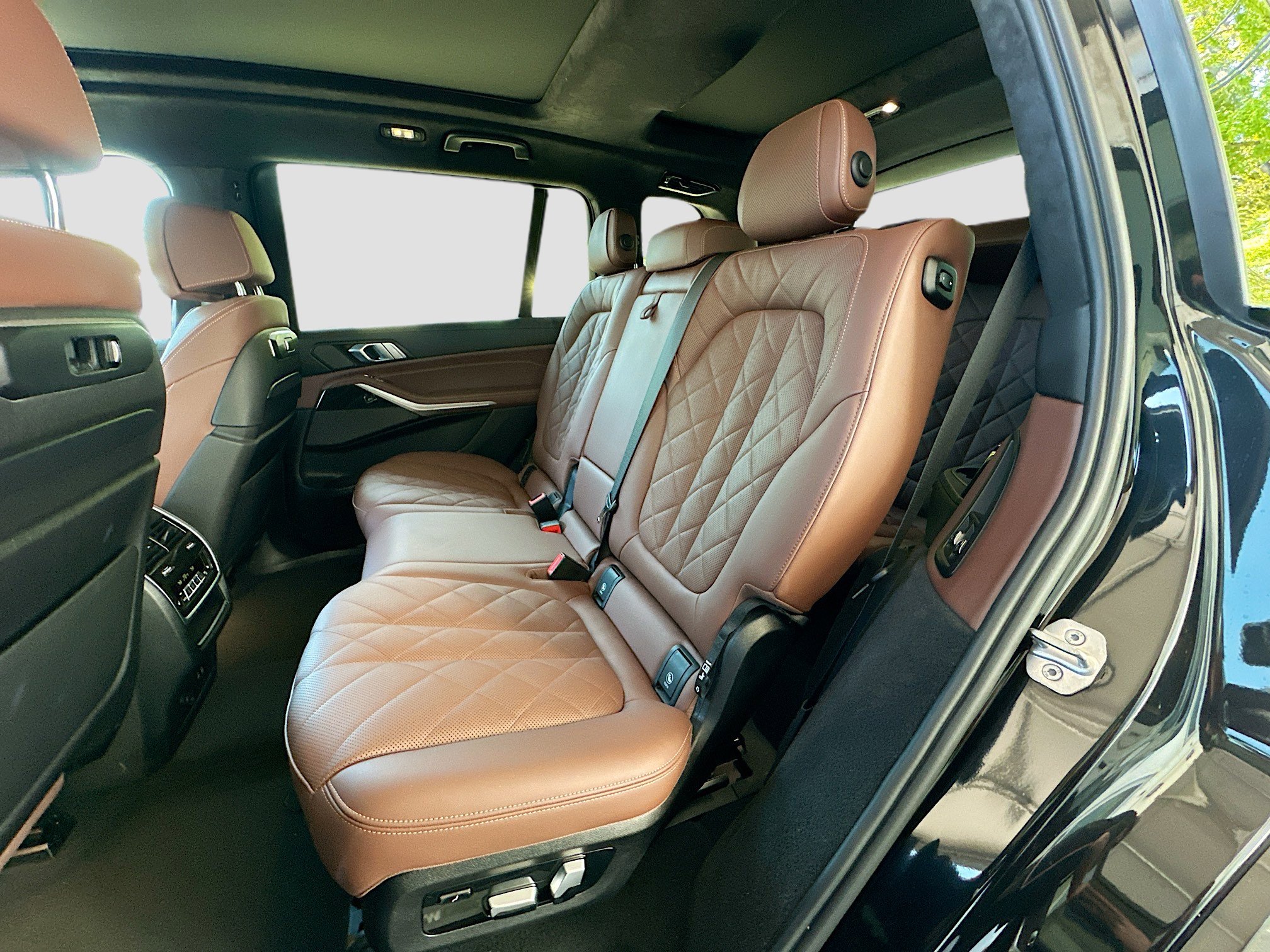 Certified 2023 BMW X7 xDrive40i w/ Executive Package AWD/4WD image 26