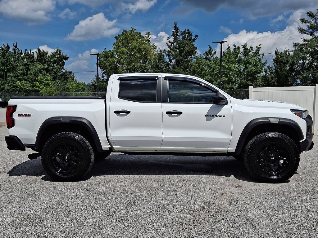 Used 2024 Chevrolet Colorado Trail Boss w/ LPO, Dark Essentials Package AWD/4WD image 10
