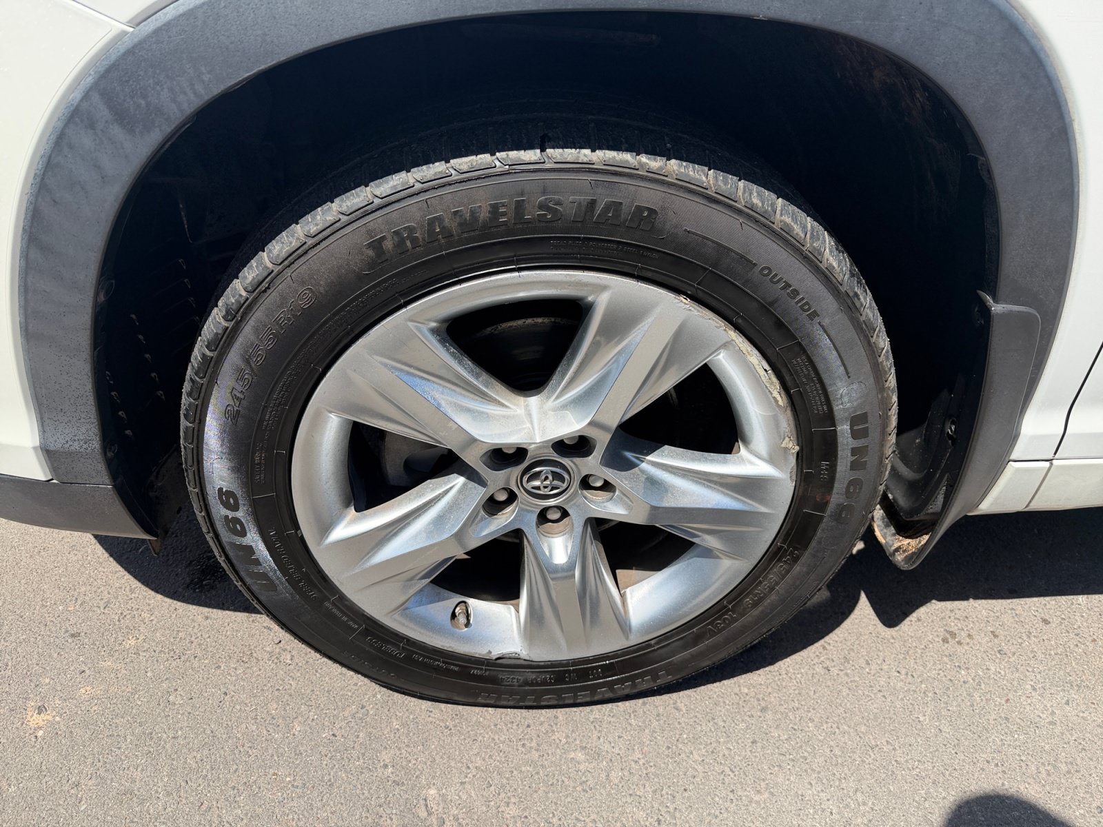 Used 2016 Toyota Highlander Limited AWD/4WD image 11