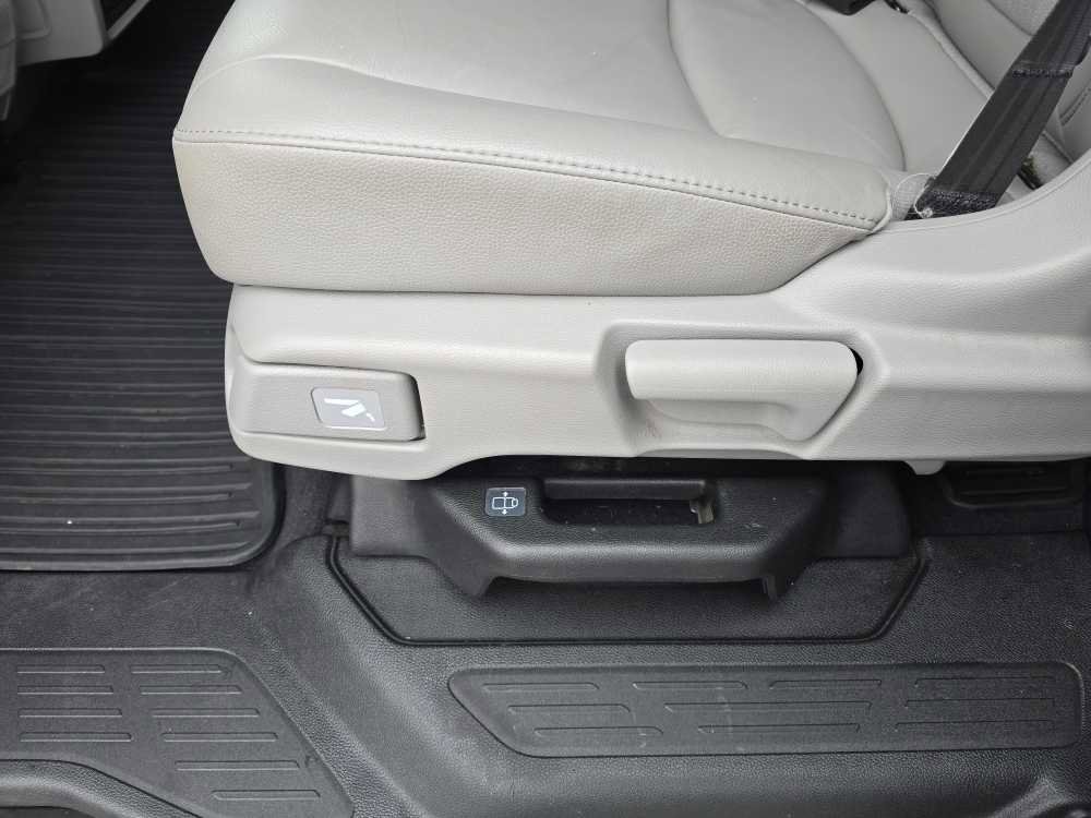 Used 2019 Honda Odyssey EX-L image 29