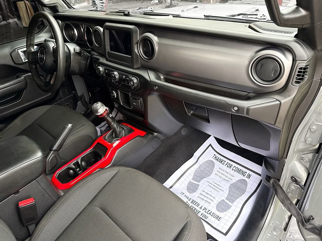 Used 2022 Jeep Gladiator Sport image 34