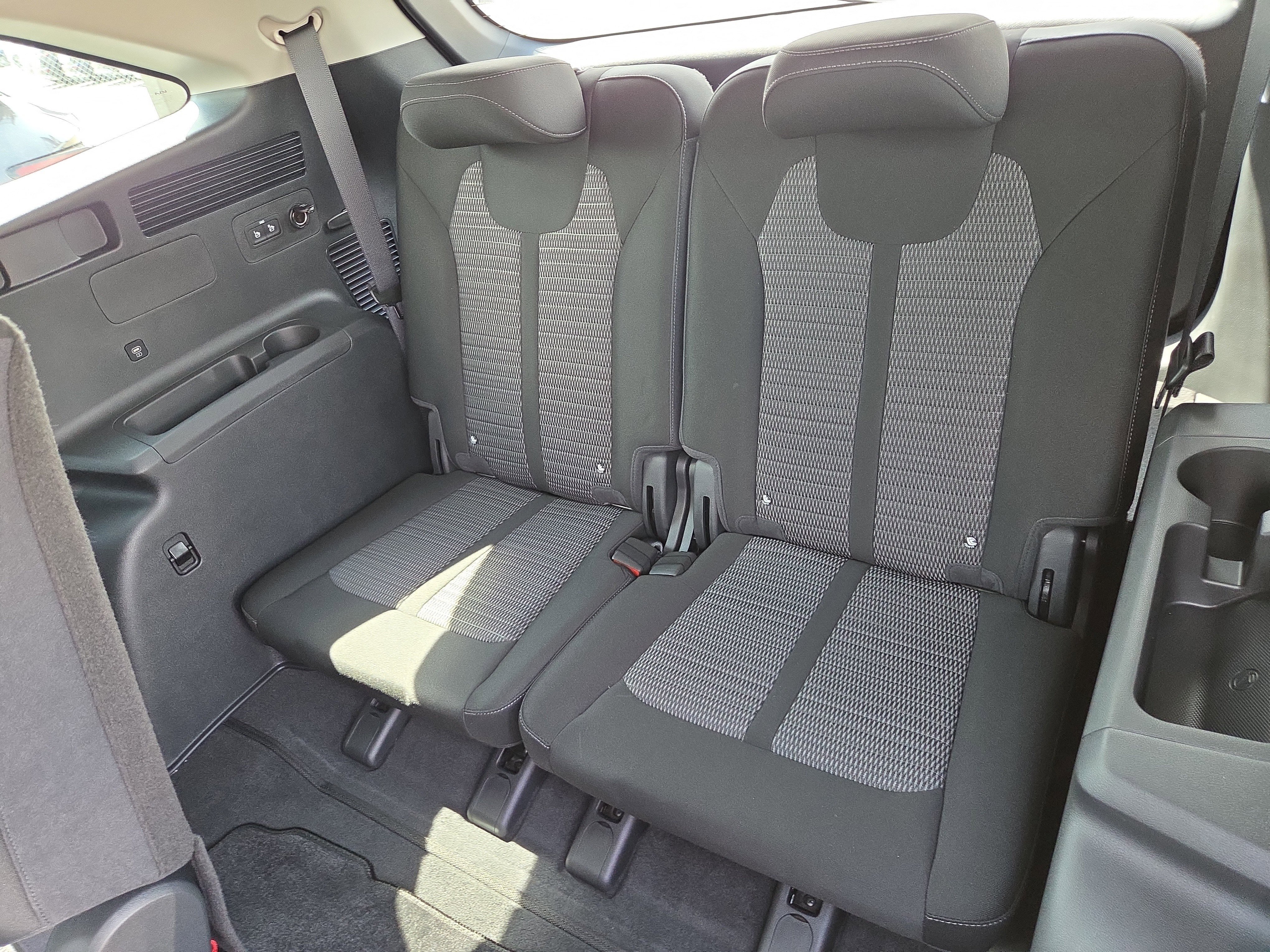 New 2026 Kia Sorento LX image 9