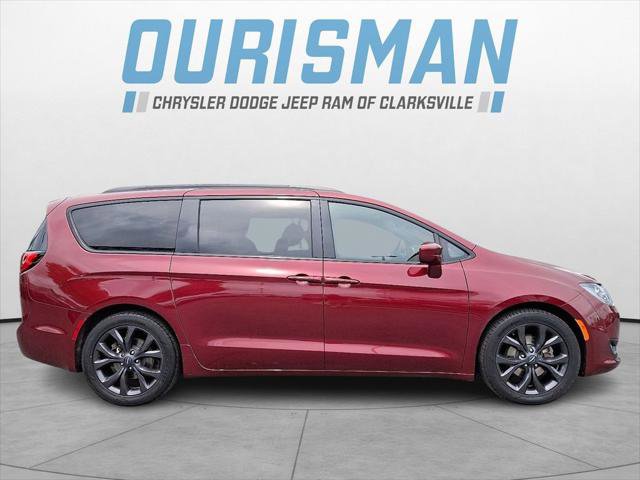Certified 2018 Chrysler Pacifica Touring-L Plus w/ S Appearance Package FWD image 7