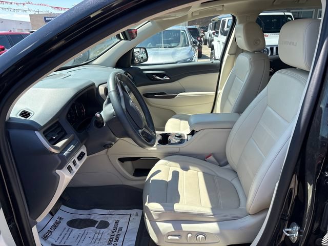 Used 2023 GMC Acadia Denali w/ Black Diamond Edition AWD/4WD image 8