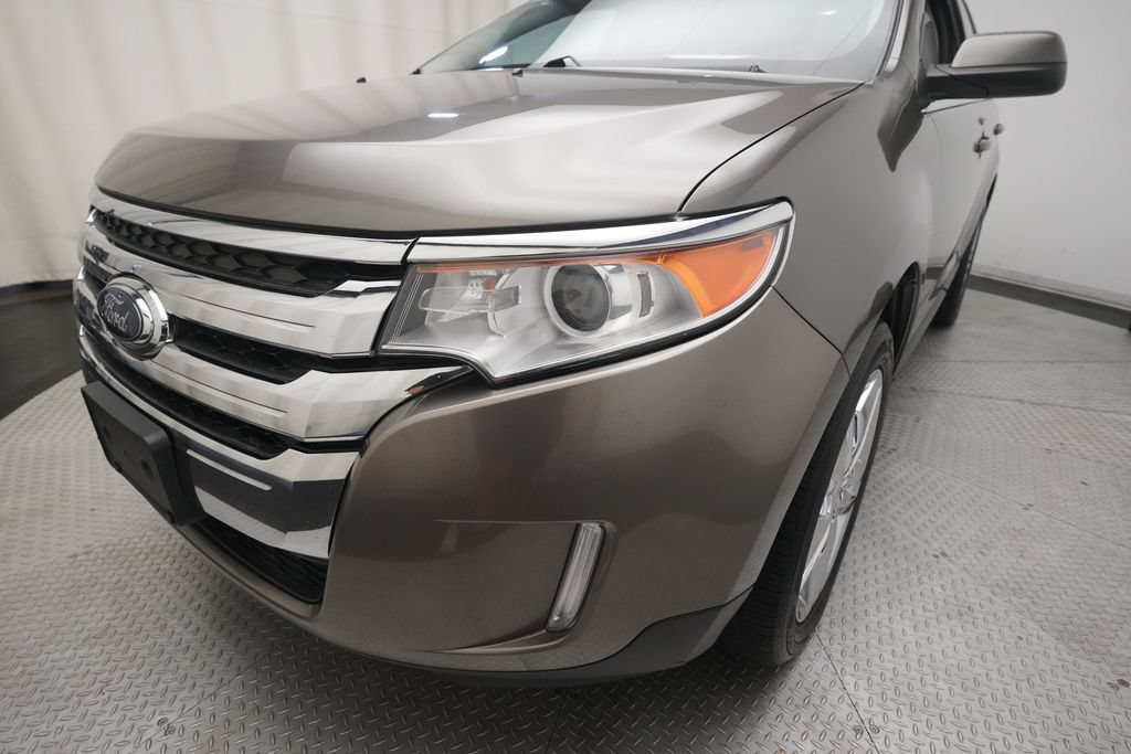 Used 2013 Ford Edge Limited AWD/4WD image 23