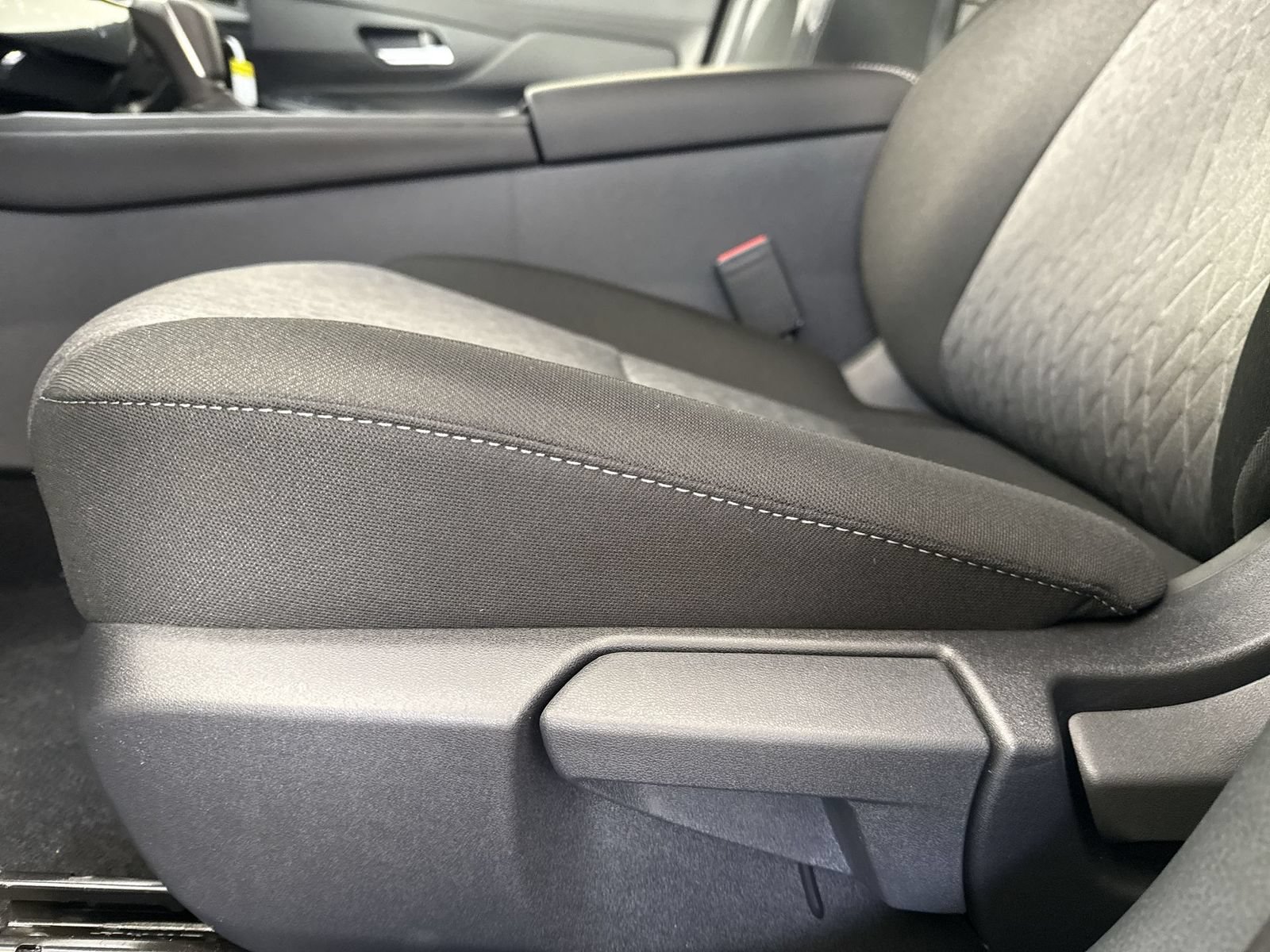 New 2026 Nissan Sentra SV w/ SV Convenience Package FWD image 21
