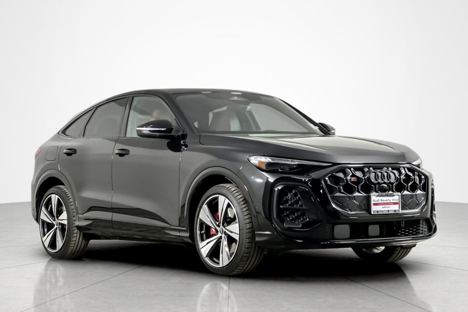 New 2025 Audi SQ5 Premium Plus image 2