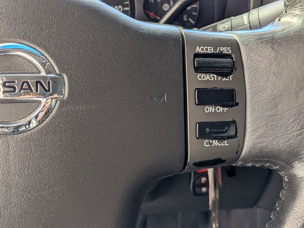 Used 2006 Nissan Titan SE RWD image 15