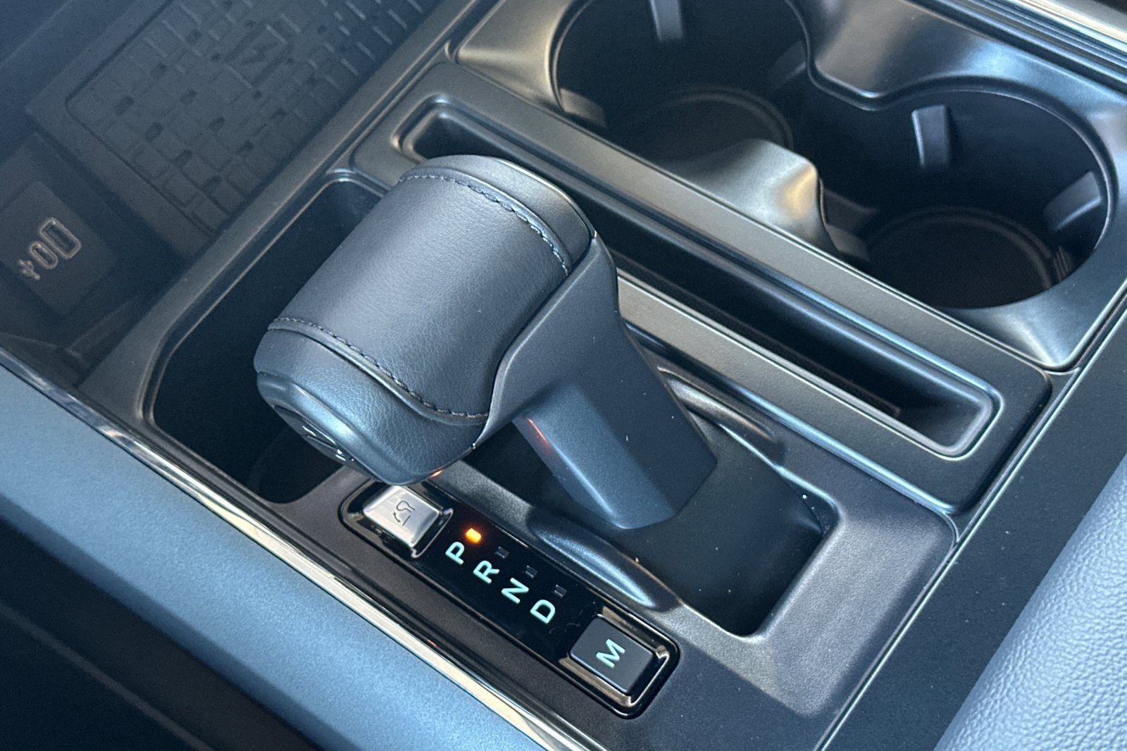 New 2025 Ford F150 XLT w/ Equipment Group 302A MID image 21