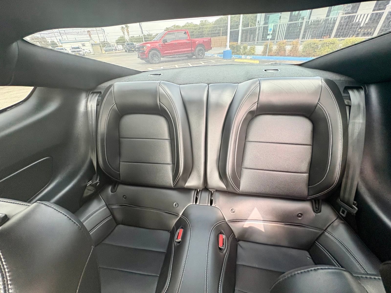Used 2022 Ford Mustang GT Premium w/ Equipment Group 401A RWD image 13