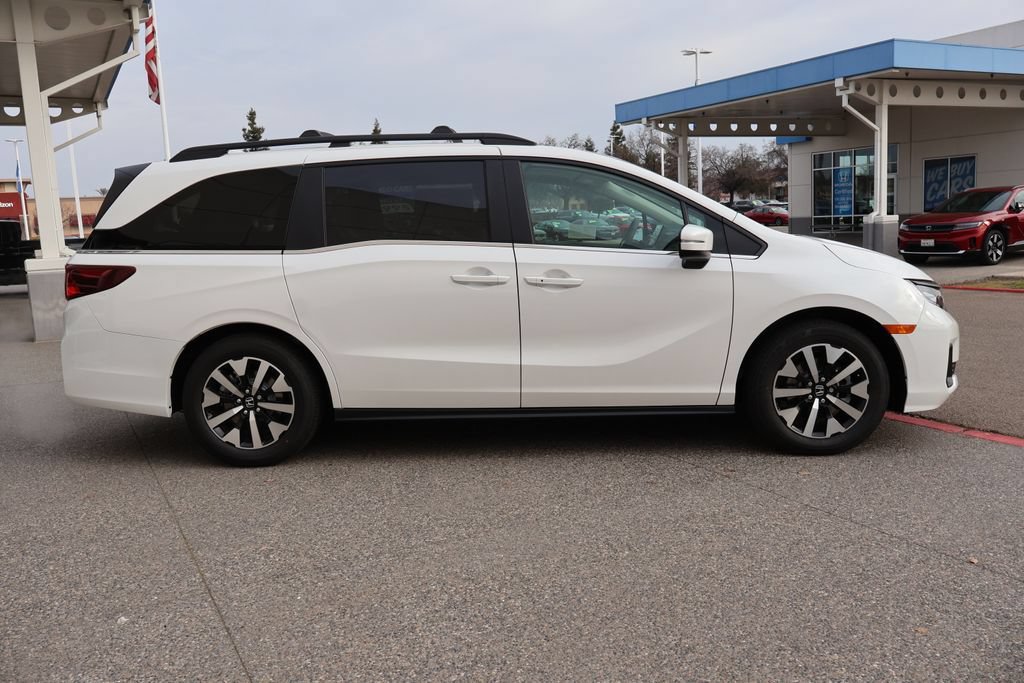 New 2026 Honda Odyssey EX-L image 4