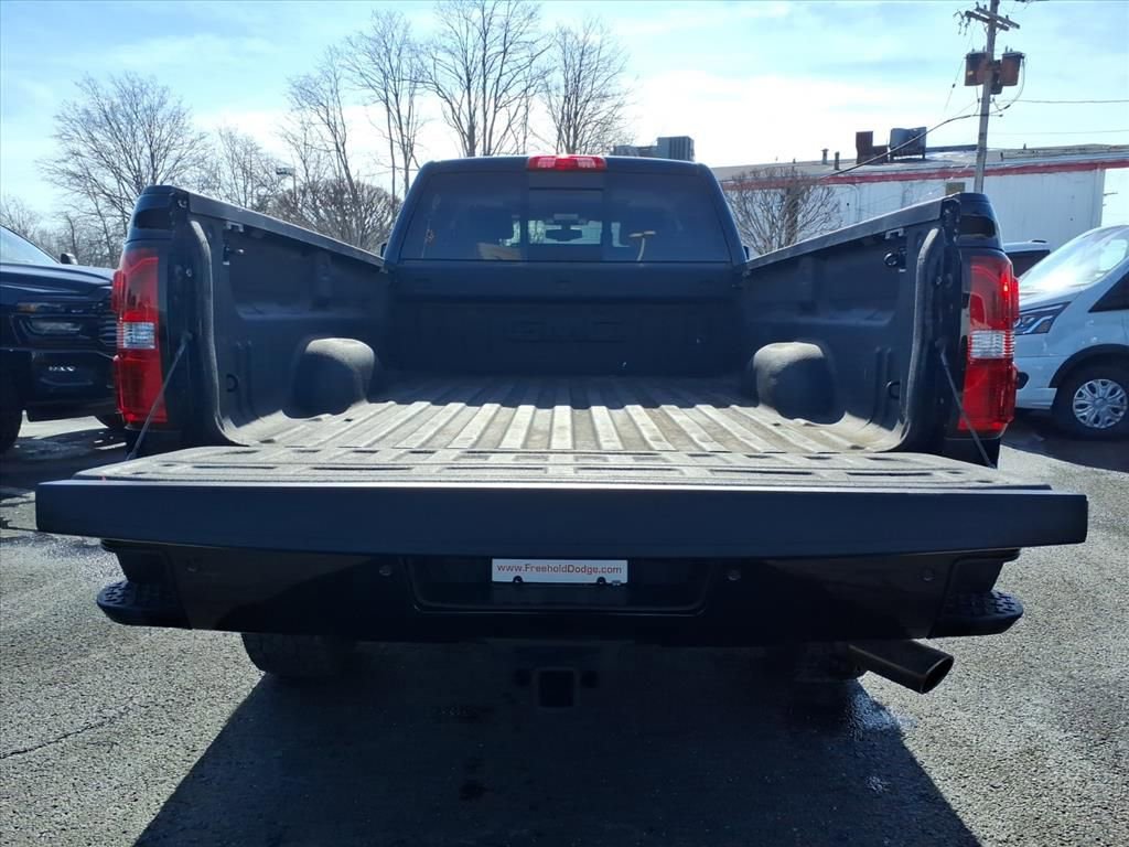 Used 2017 GMC Sierra 2500 SLT w/ All Terrain HD Package image 19