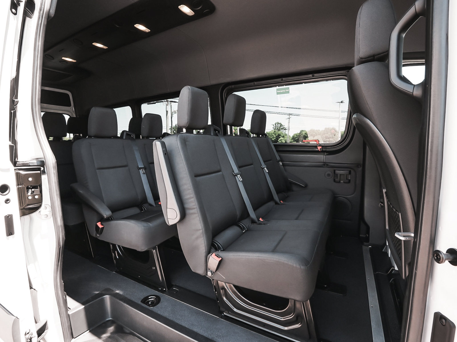 Used 2026 Mercedes-Benz Sprinter 2500 image 40