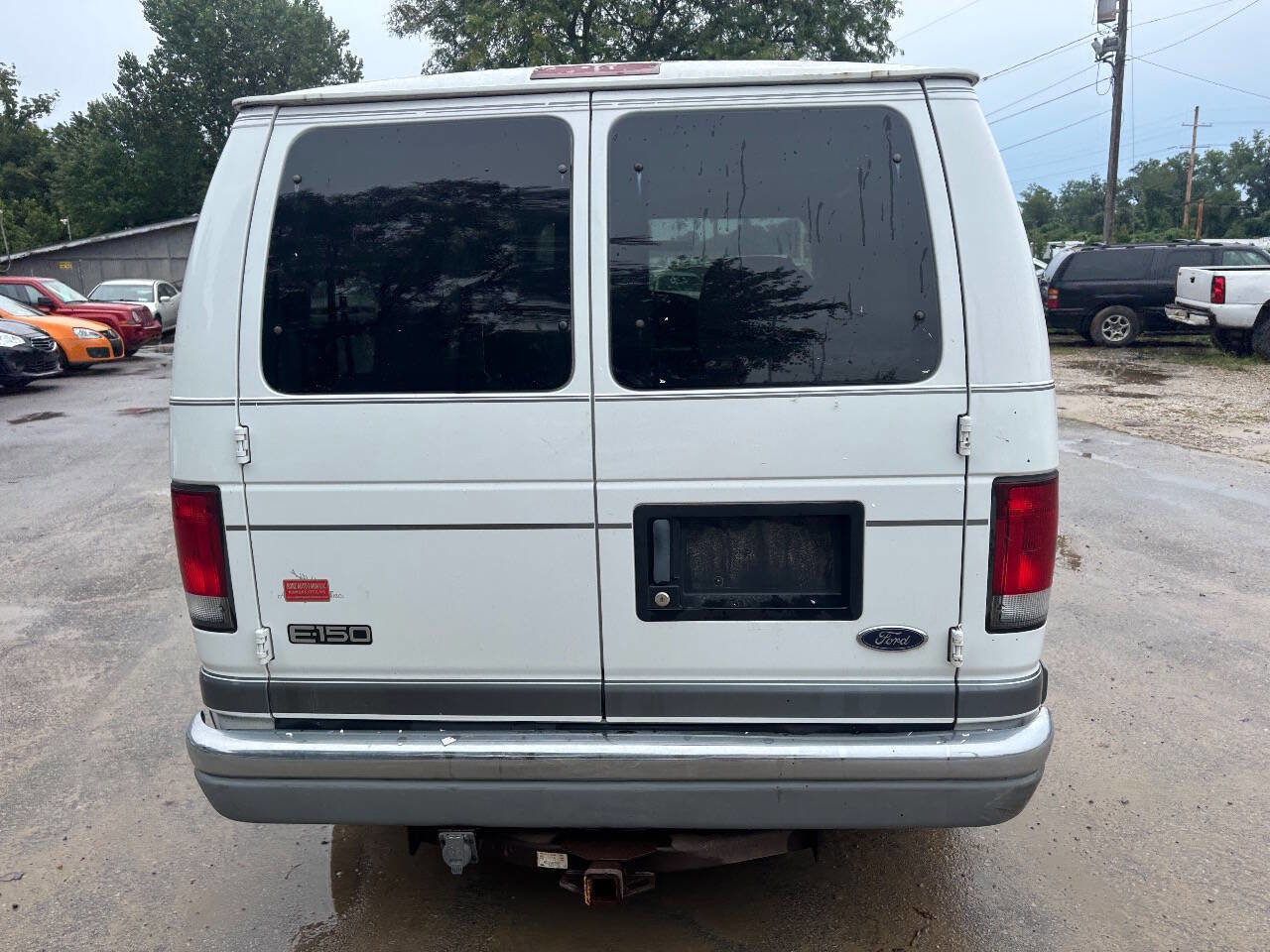 Used 2000 Ford E-150 and Econoline 150 image 9