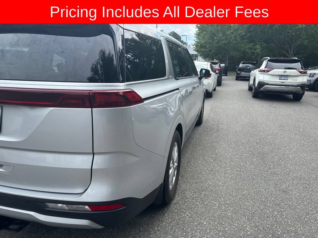 Certified 2022 Kia Carnival LX FWD image 7