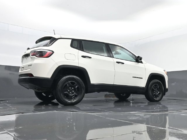 Used 2021 Jeep Compass Sport AWD/4WD image 22