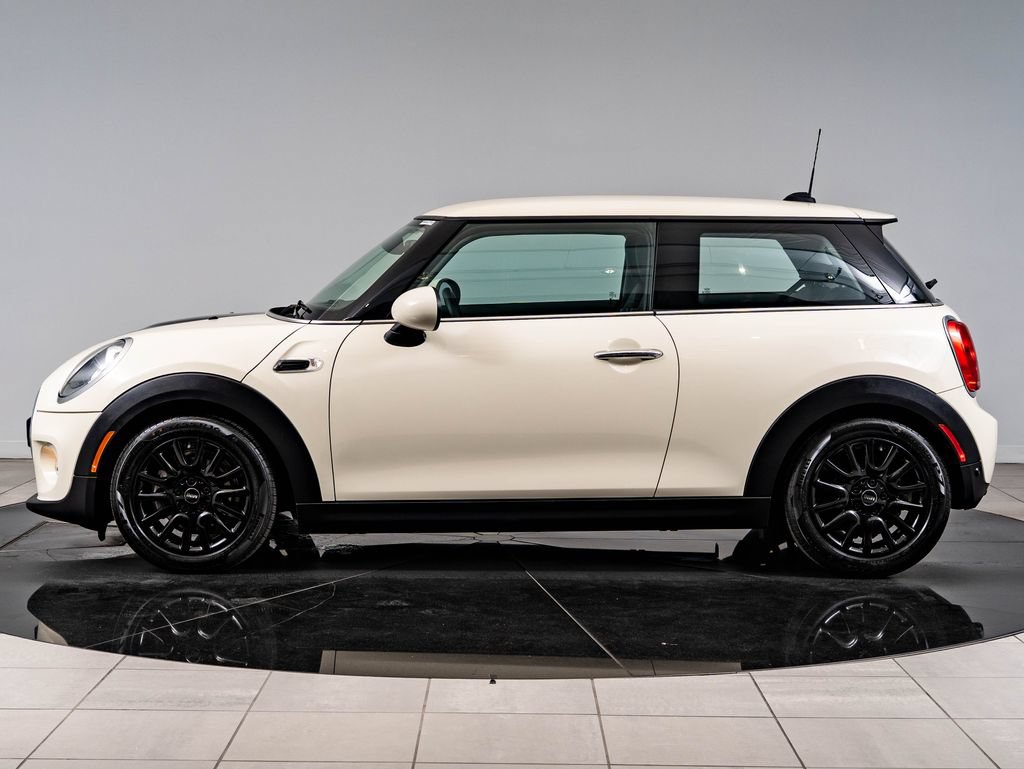 Used 2018 MINI Cooper 2-Door Hardtop FWD image 5
