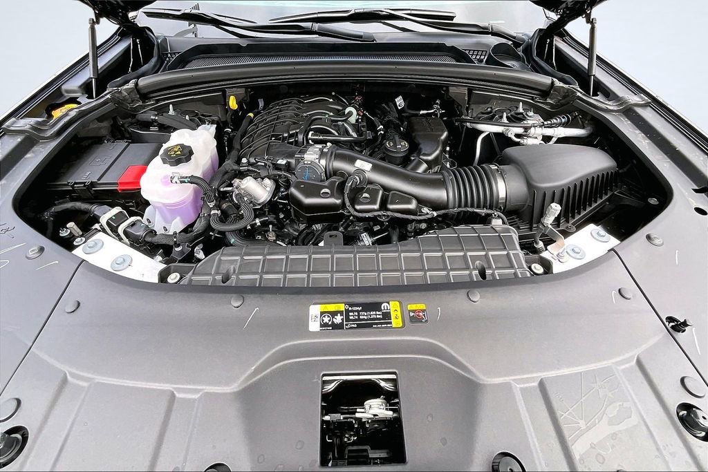 New 2025 Jeep Grand Cherokee Altitude image 9